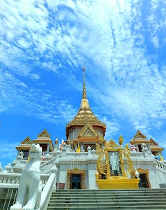 ワット・トライミット（黄金仏寺院）