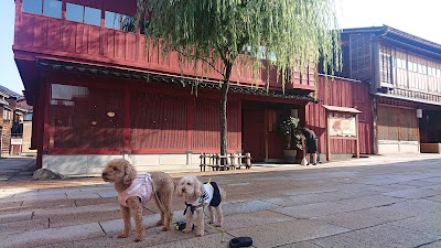 ひがし茶屋街