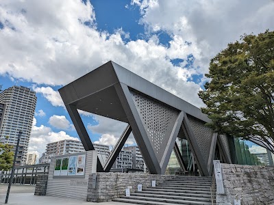 東京都現代美術館（MOT）