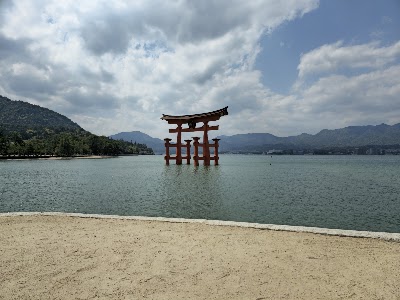 厳島神社